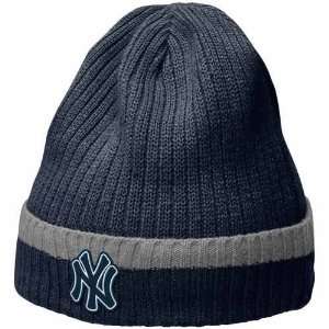    Nike New York Yankees Navy Blue Dugout Beanie: Sports & Outdoors