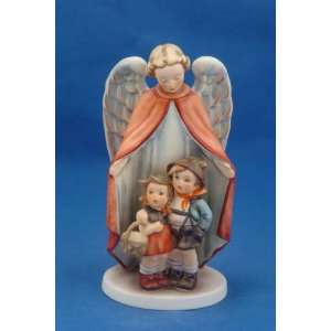    Hummel Figurine Heavenly Protection 88/1 TMK 7