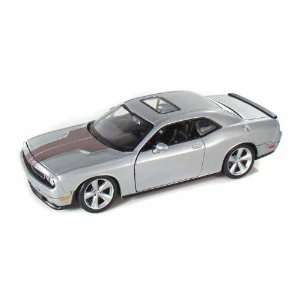  2008 Dodge Challenger SRT8 1/24 6.1 Hemi Silver Toys 