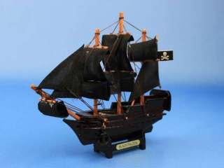 Captain Kidds Black Falcon 7 Pirate Model Ship NEW  