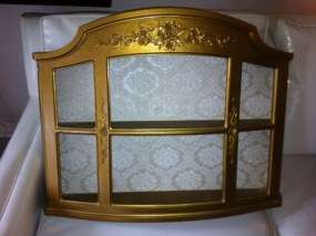 Vintage homco Dart Ornate Hollywood Regency Gold Wall Shelf Curio 