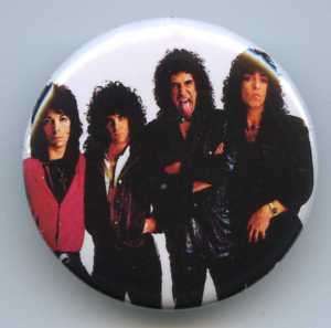 KISS 1 Pin Button Band ACE FREHLEY GENE SIMMONS  
