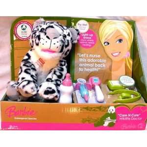  Barbie Care N Cure Wildlife Doctor Snow Leopard: Toys 