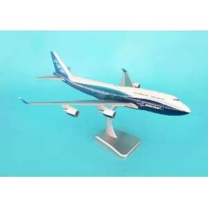  Hogan Boeing 747 400 1/200 W/GEAR New Livery Toys & Games