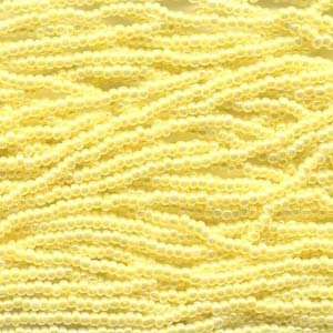  Czech Rocailles Seed Bead 11/0 (1/2 Hank Pack) YELLOW 