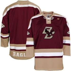  Boston College Eagles Maroon Hockey Jersey: Sports 
