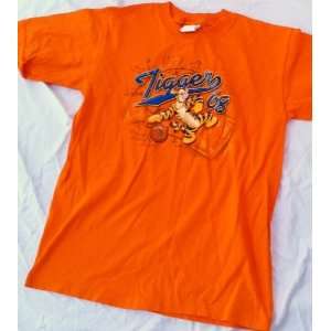  Disney Tigger 68 Medium Orange T Shirt Top: Everything 