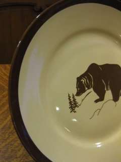   CHUKCHANSI INDIAN CASINO WILD BEAR DINNER PLATES   NEAR YOSEMITE