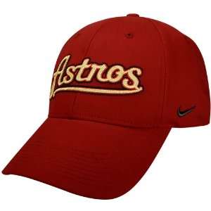 Nike Houston Astros Crimson Tackle Twill Swoosh Flex Fit Hat:  