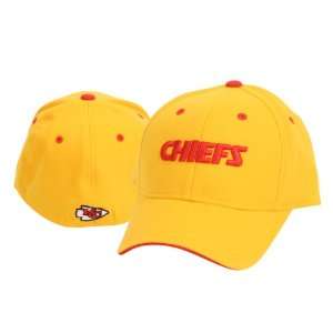   City Chiefs Name Flex Fit Baseball Hat   Yellow: Sports & Outdoors