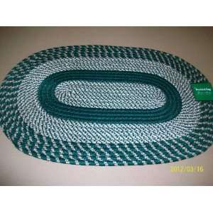 GREEN, 20 X 30 BRAIDED OVAL RUG, RUNNER, 1 FOOT 8 INCH BY 2 FEET 6 