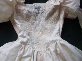 Beautiful Vintage Demetrios Embroidered Wedding Dress  
