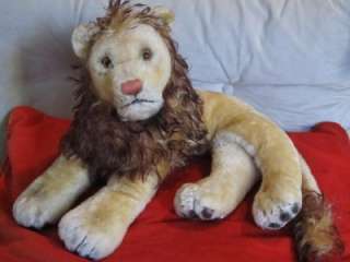 Vintage 1950s Steiff Leo the Lion large sized mohair plush with glass 