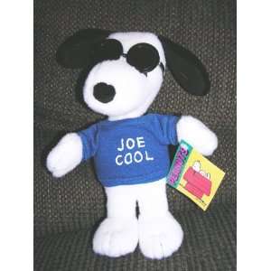  Peanuts 11 Plush Poseable Snoopy Joe Cool Doll: Toys 