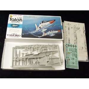   Air Force. Vietnam War era plane Airplane Model Kit Unbuilt in Box