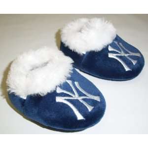  New York Yankees MLB Baby Bootie Slippers: Sports 