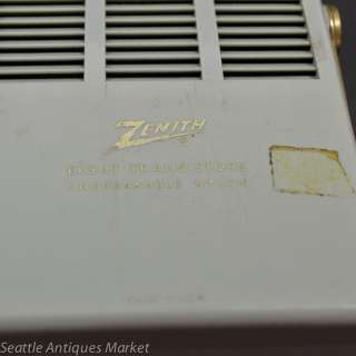 Zenith Deluxe Royal 500   (8) Eight Transistor Portable Radio ~ Works 