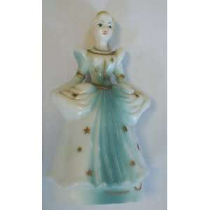 Vintage Disney Bakelite Plastic 6 Cinderella Figure : Toys & Games 