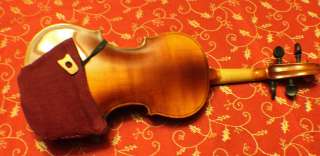 We are OFFERING a Knilling Etude 1/10 Violin with Hard Case and Bow