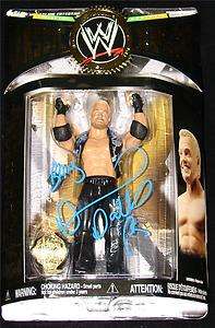 WWE CLASSIC SUPERSTARS DIAMOND DALLAS PAGE DDP SIGNED FIGURE IN MINT 