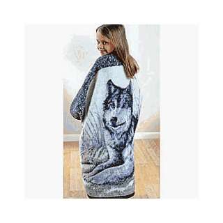  Nap Wrap Wolf And Moon Blanket Wrap   40 X 45 Inch