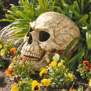  Sinister Simon Giant Skull Sculpture: Patio, Lawn & Garden