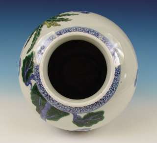 Stunning Large Chinese Porcelain Wucai Vase Ladys 19th C.  