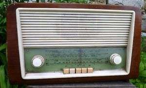 09/ DDR Radio Rundfunkgerät RFT Weimar 4900 um 1960  