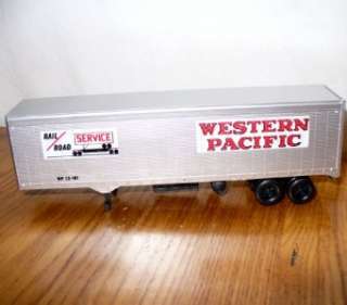 Athearn Western Pacific Piggyback Trailer HO Scale Train 5 1/2  