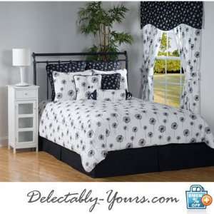   White & Black Bedding 4 Pc Queen Comforter Set