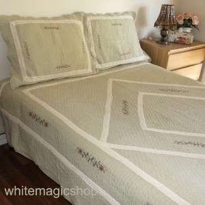 Brand New Elegant Embroideried Quilt Bedspread 3 PS Queen