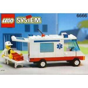  Lego Classic Town Ambulance 6666: Toys & Games