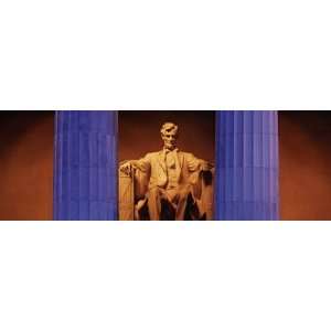 Statue of Abraham Lincoln in a Memorial, Lincoln Memorial, Washington 